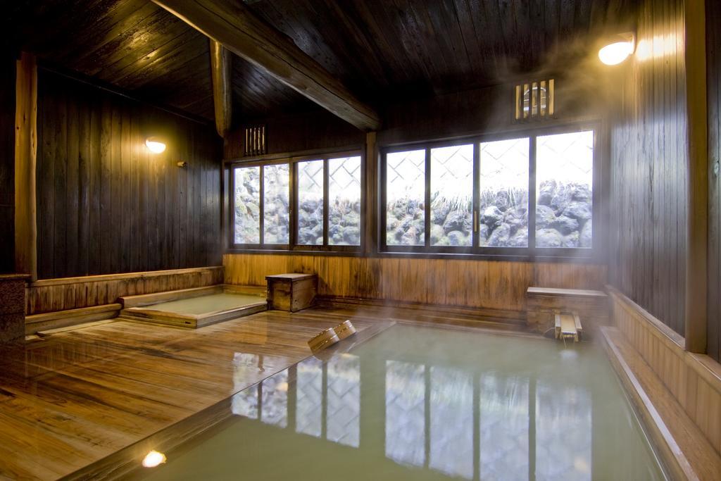 Ekinariya Ryokan Кусацу Экстерьер фото